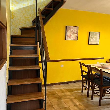 Little Flower Apartment Corfino Ngoại thất bức ảnh